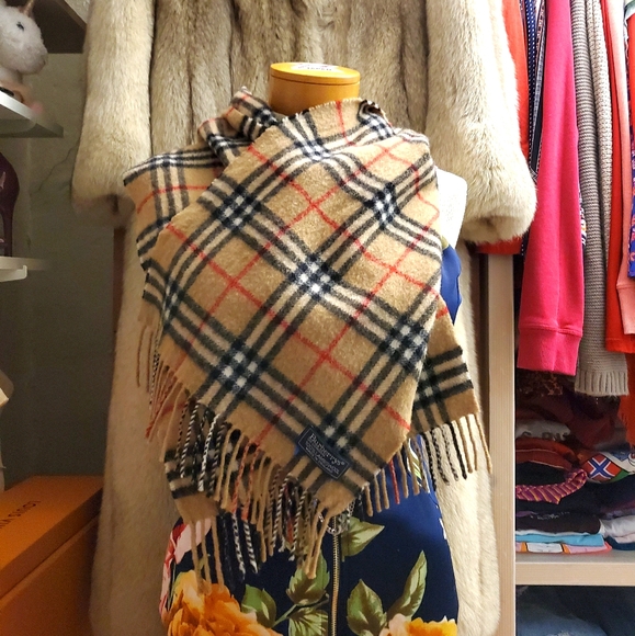 Burberry Scarf - Picture 1 of 10